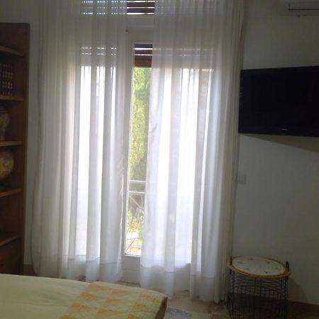 B&B Magenta Ngoại thất bức ảnh